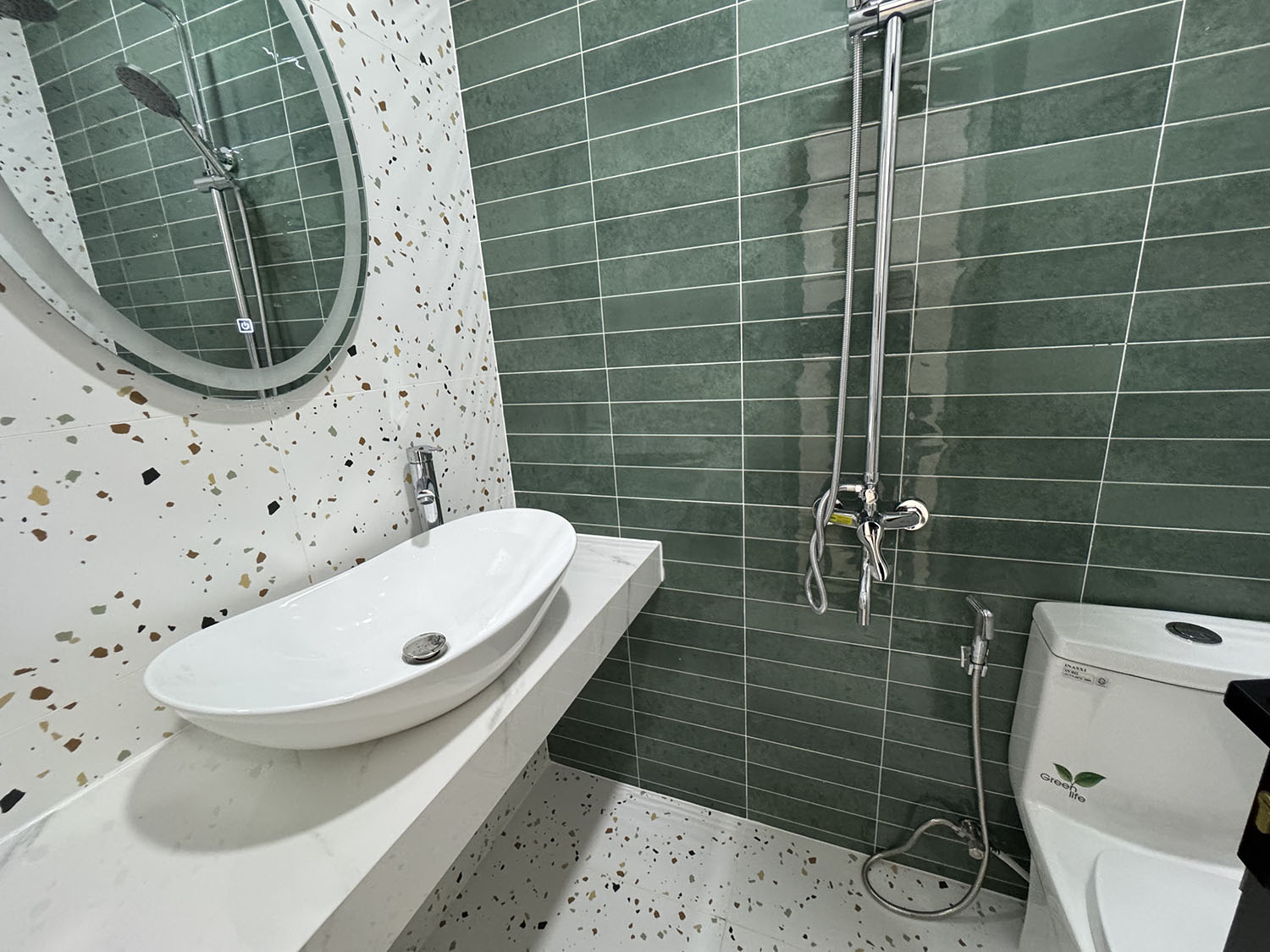 Luxury House 1 lầu đẹp lung linh, full nội thất cao cấp, có phòng tầng trệt khu VIP Hoàng Văn Thụ